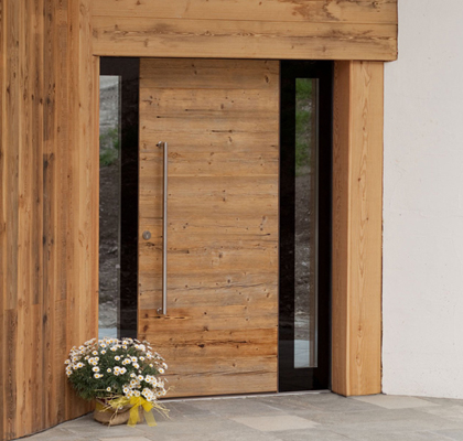 Vhodna vrata stari les